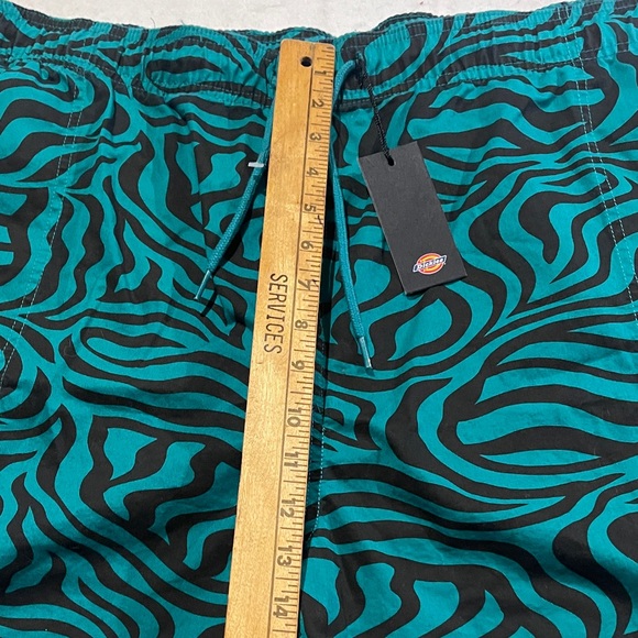Dickies Men's Swim Trunks in Black and Teal size XXL - Picture 6 of 10